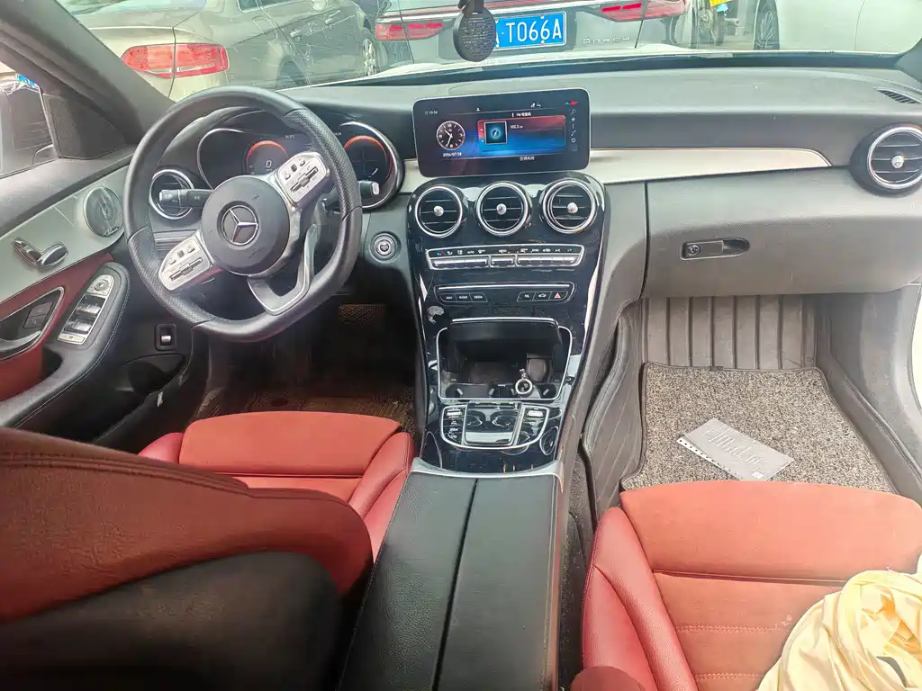 Mercedes-Benz C-Class 2021