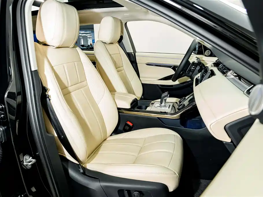 Land Rover Range Rover Evoque 2024 — фото 20