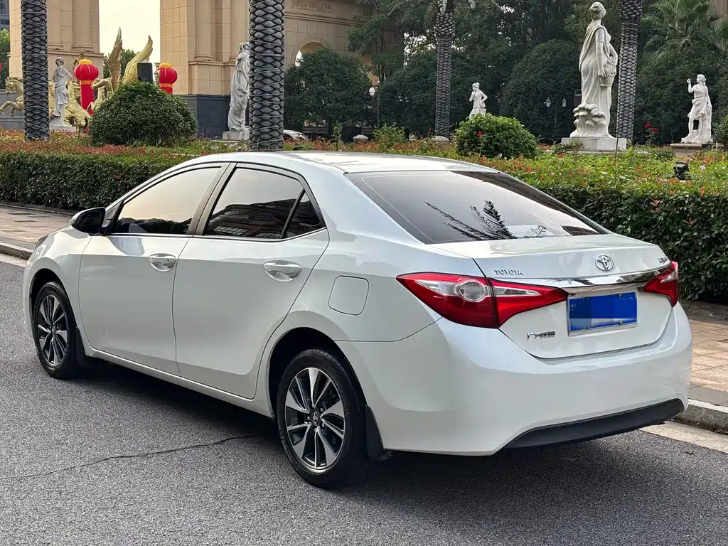 Toyota Levin 2015 — фото 2