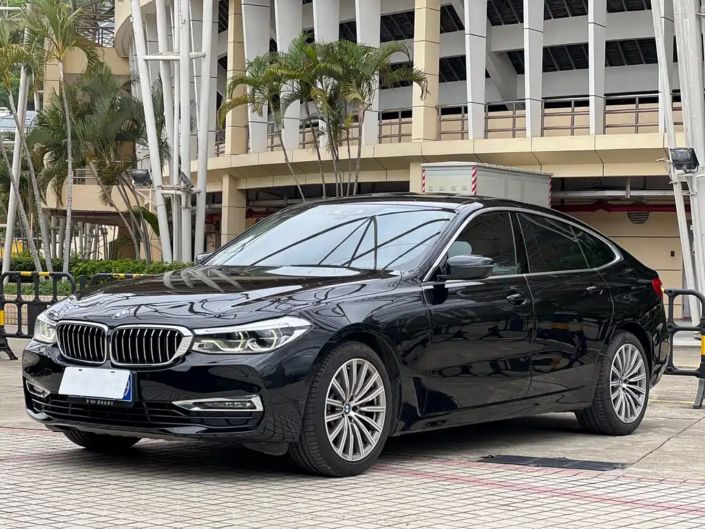 BMW 6 Series GT 2019 — фото 1