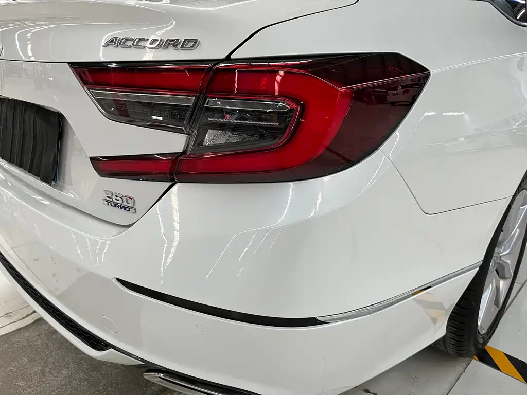 Honda Accord 2023 — фото 18