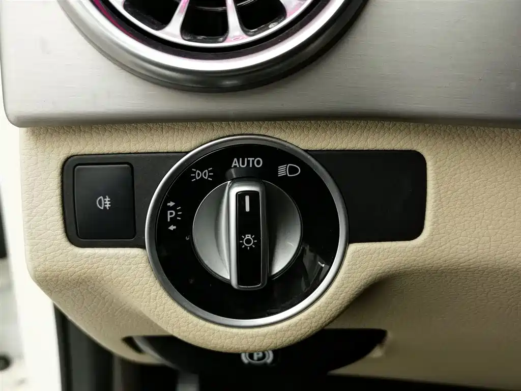 Mercedes-Benz GLK-Class 2015 — фото 21