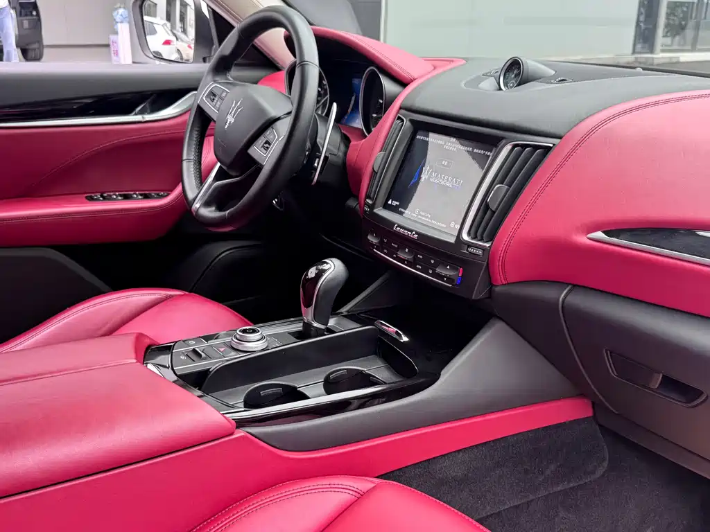 Maserati Levante 2018 — фото 7