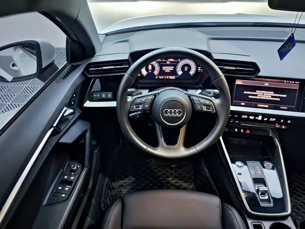 Audi A3 2021 — фото 13
