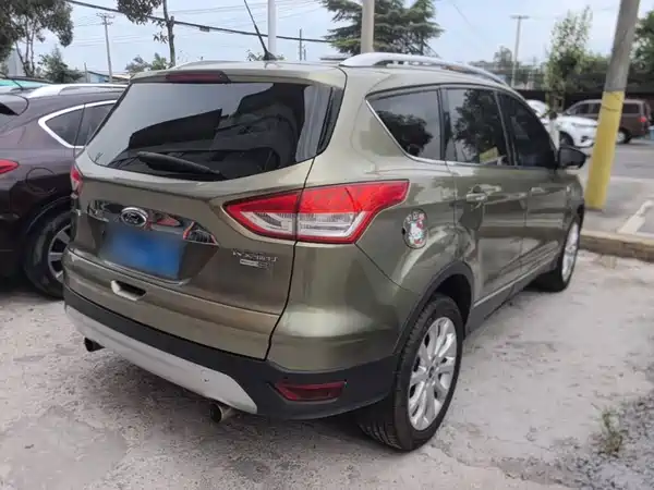 Ford Kuga 2015