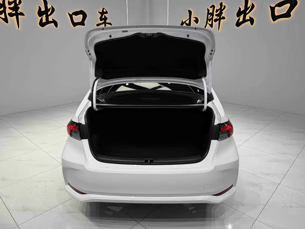 Toyota Corolla 2022 — фото 18