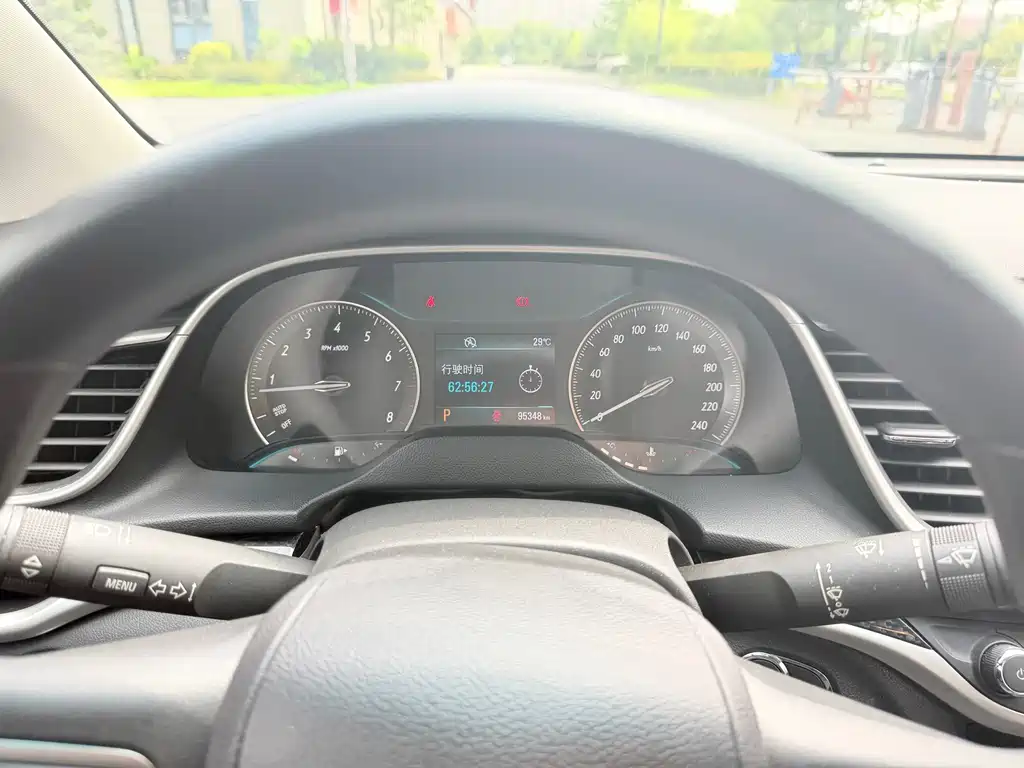 Buick Excelle GT 2015 — фото 11