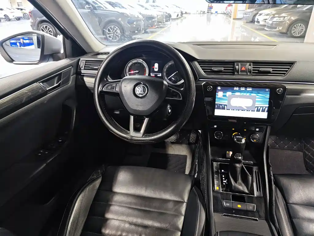 Skoda Speedy 2017 — фото 11
