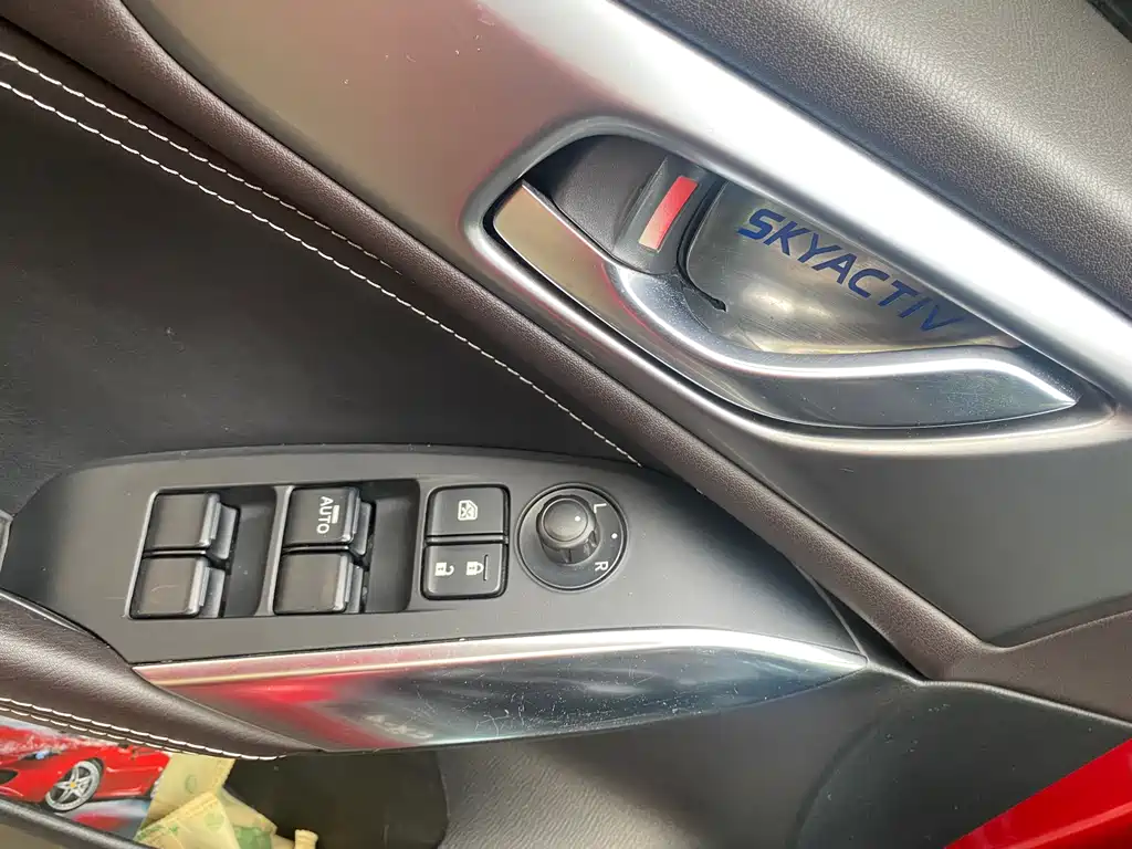 Mazda CX-4 2016 — фото 15