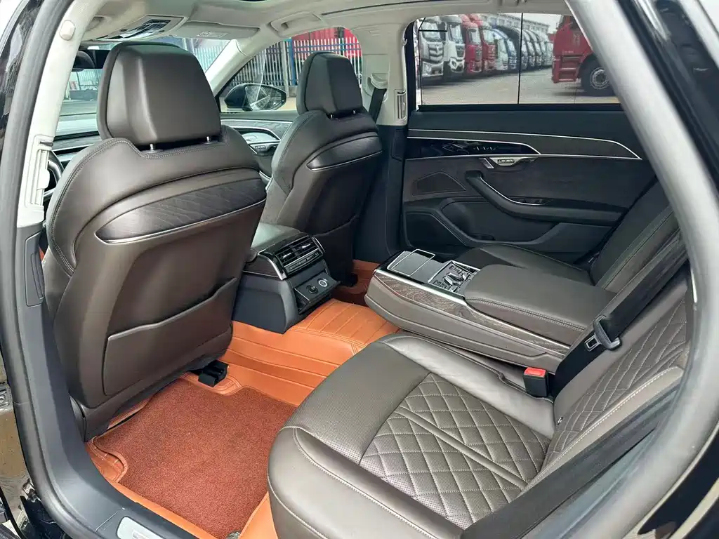 Audi A8 2022