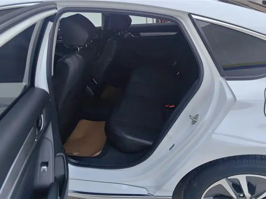 Honda Accord 2021 — фото 11