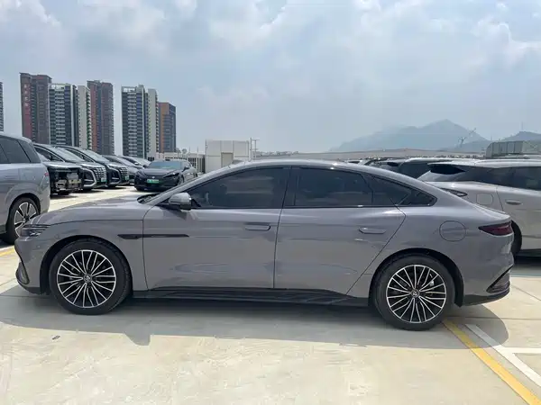 BYD Han 2025