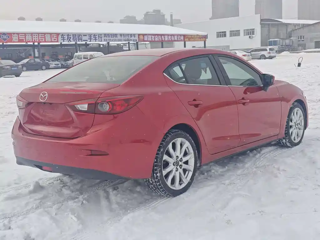 Mazda 3 Axela 2015 — фото 9