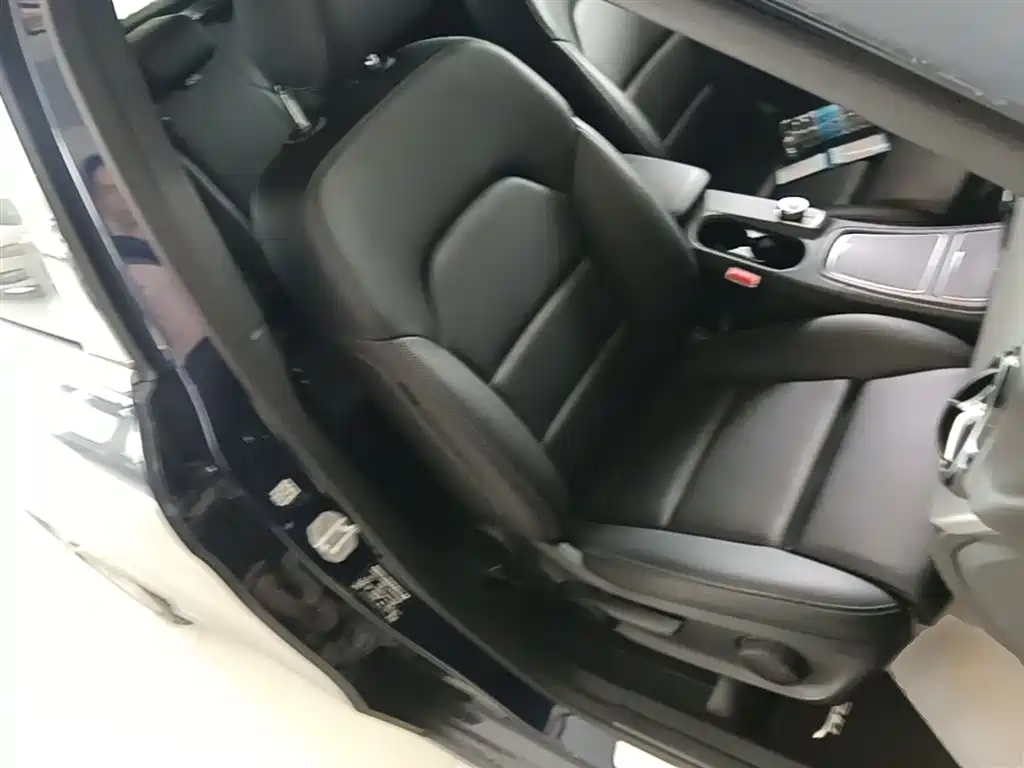 Mercedes-Benz B-Class 2017 — фото 25