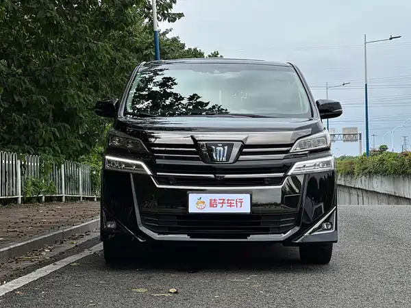 Toyota Vellfire 2023
