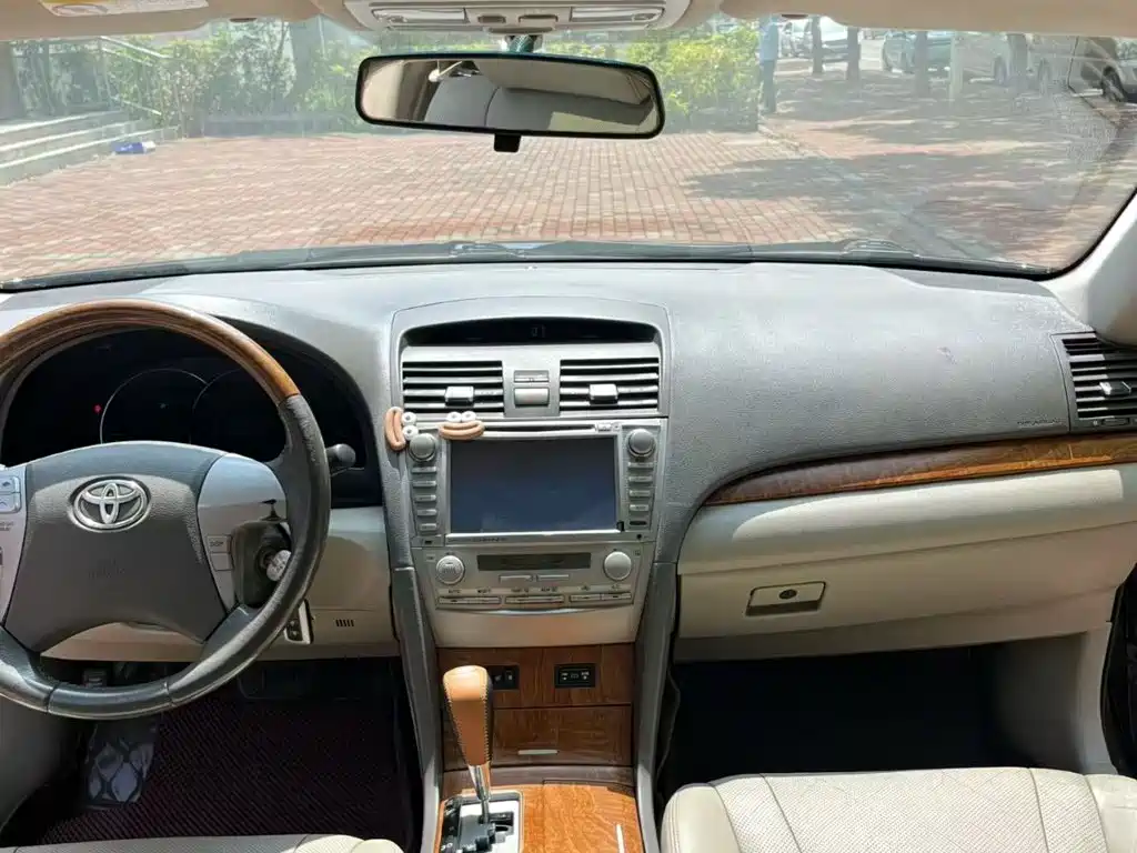 Toyota Camry 2011