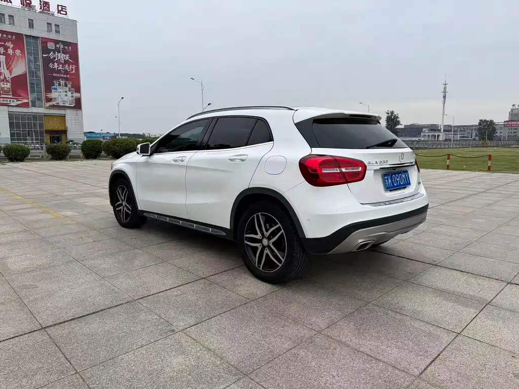 Mercedes-Benz GLA 2015 — фото 9