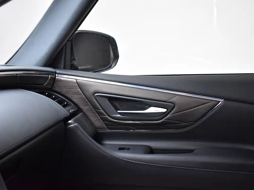 Toyota Vellfire 2024 — фото 13