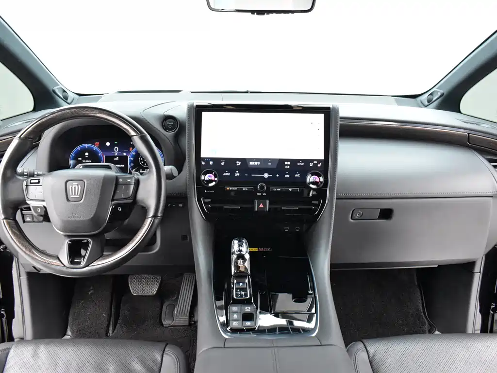 Toyota Vellfire 2024 — фото 10