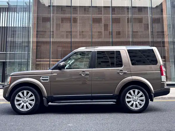 Land Rover Discovery 2012
