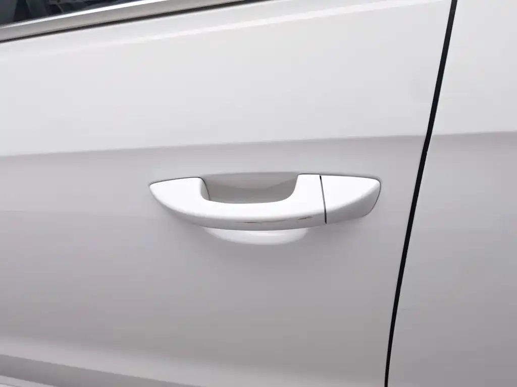 Volkswagen Lavida 2017 — фото 18