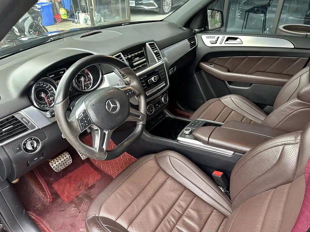 Mercedes-Benz M-Class AMG 2014 — фото 12