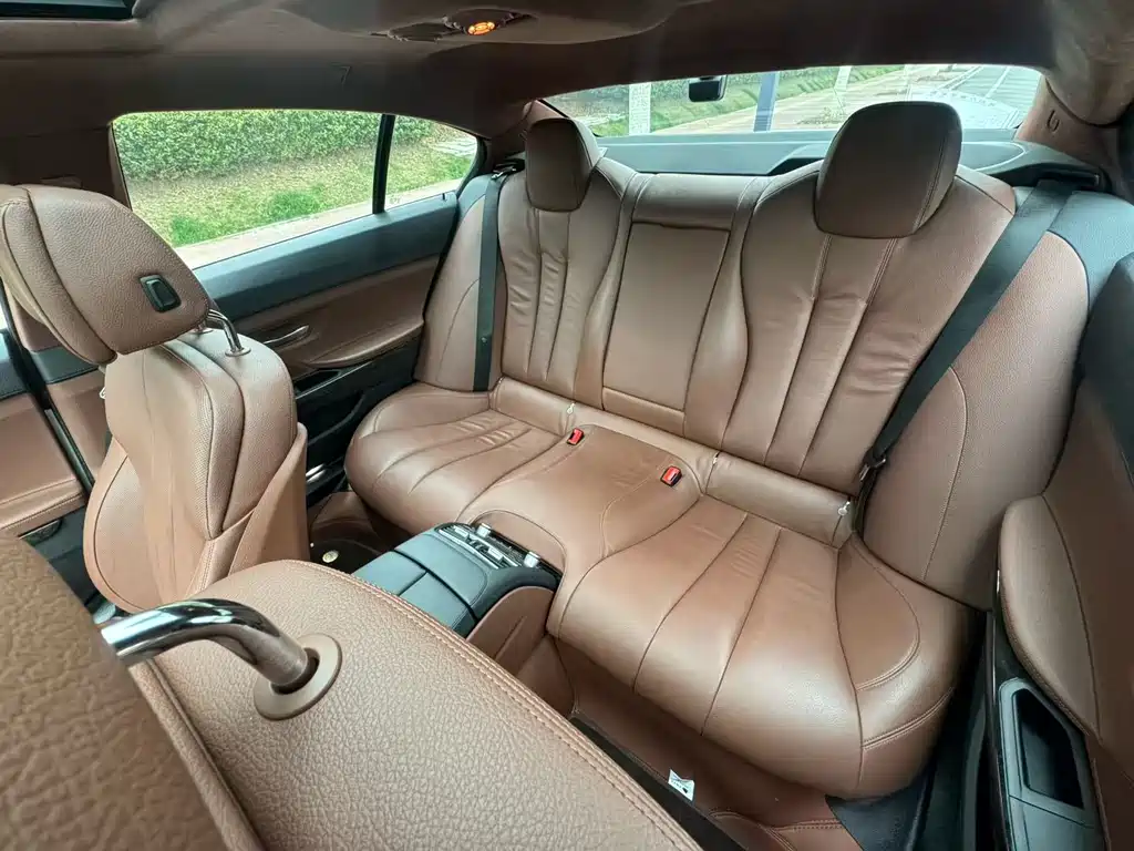 BMW 6 Series 2019 — фото 10