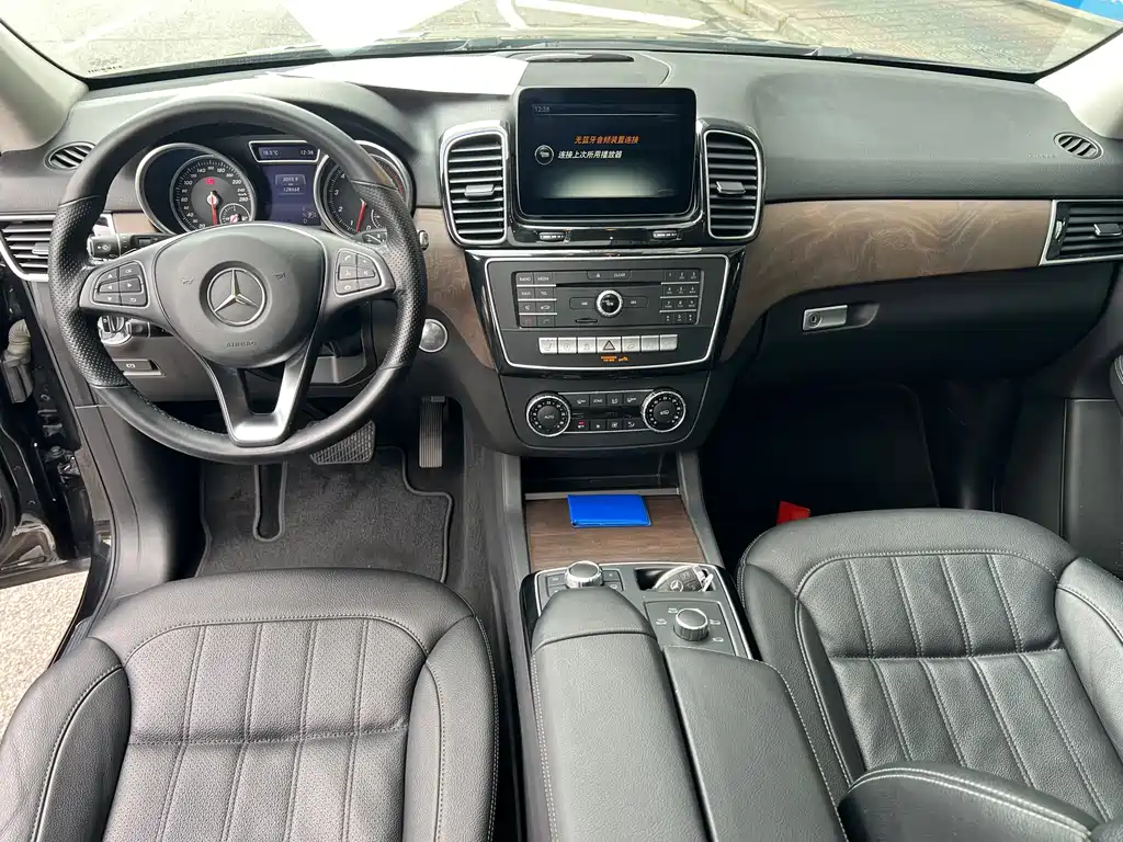 Mercedes-Benz GLE 2016 — фото 11