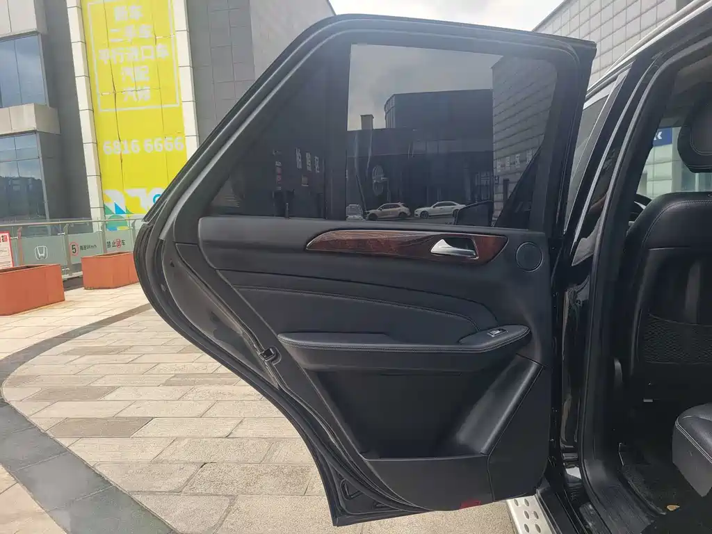 Mercedes-Benz M-Class 2014 — фото 16