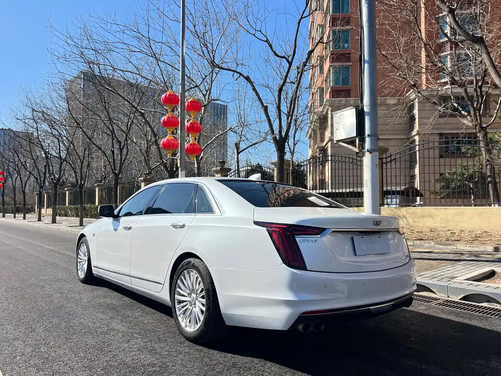 Cadillac CT6 2019 — фото 16