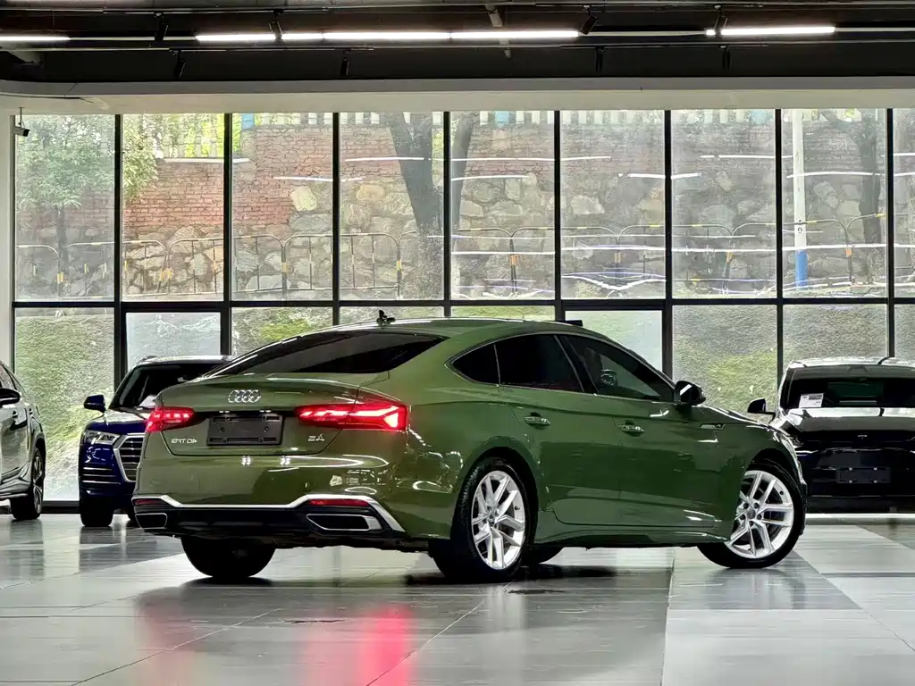 Audi A5 2021 — фото 9