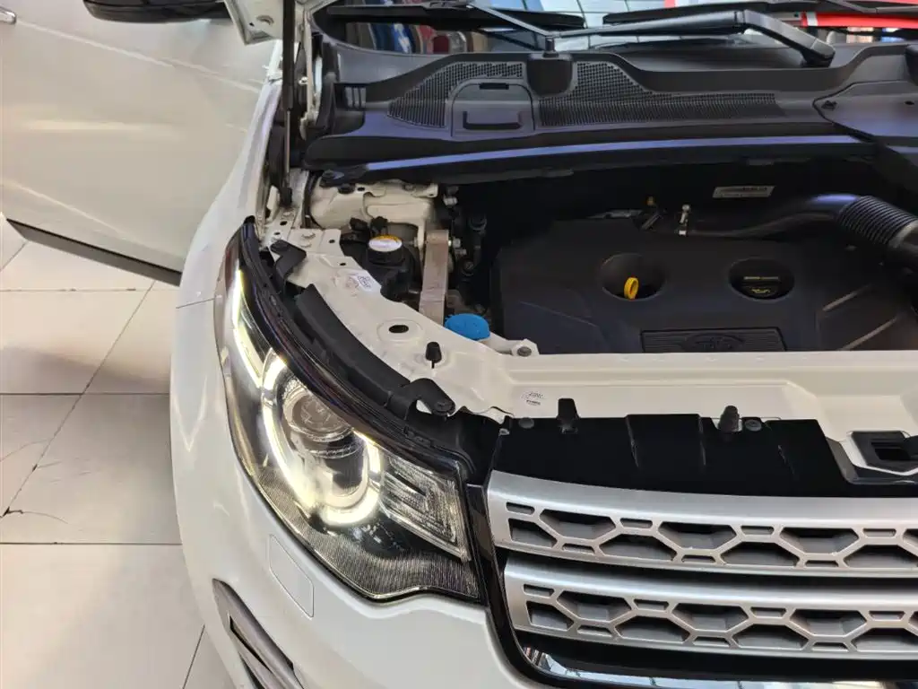 Land Rover Discovery Sport 2015 — фото 25
