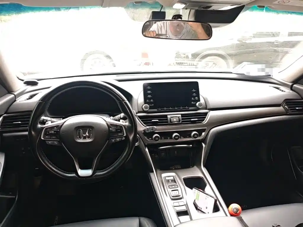 Honda Accord 2021 — фото 16