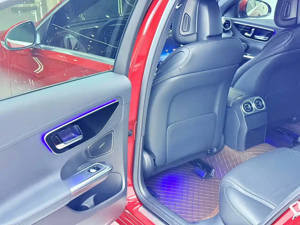 Mercedes-Benz C-Class 2022 — фото 8