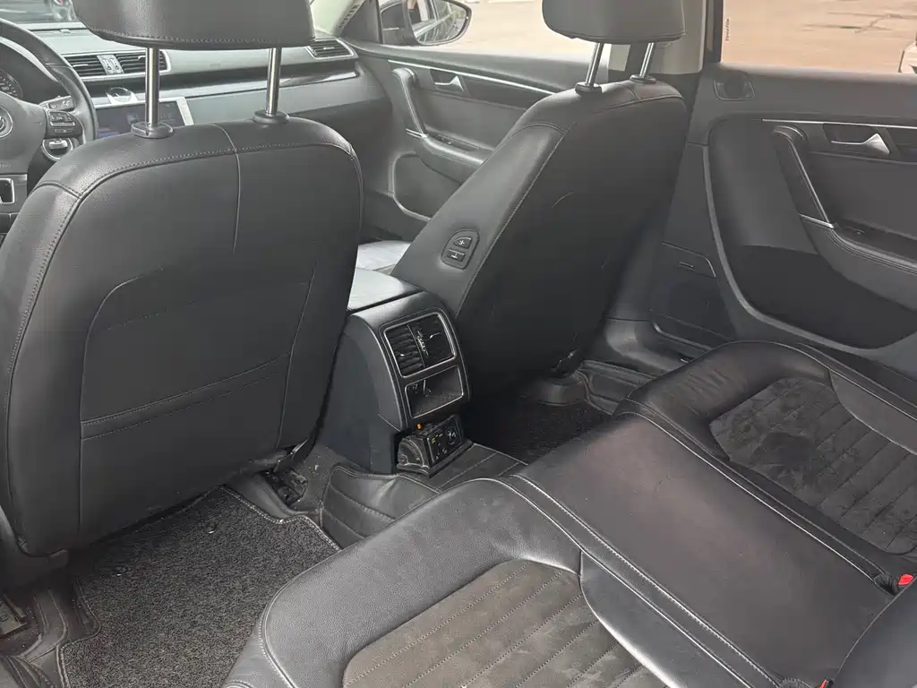 Volkswagen Magotan 2015
