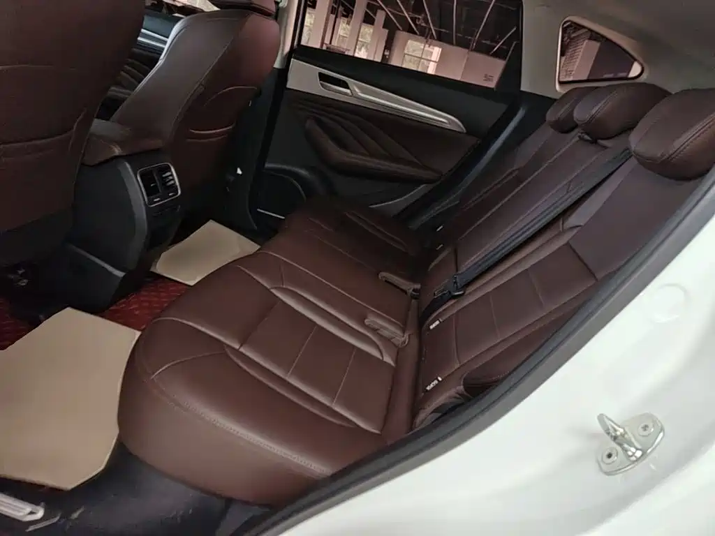 Haval F7 2019 — фото 17