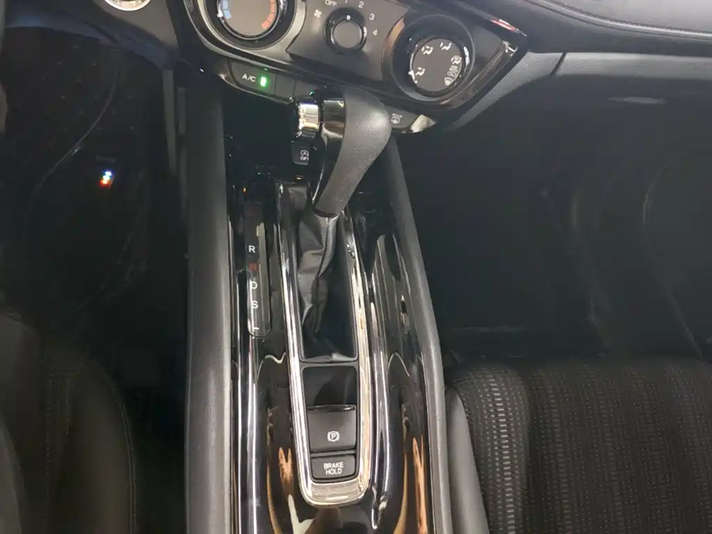 Honda Vezel 2017 — фото 14