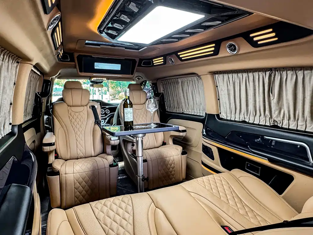 Mercedes-Benz Vito 2023 — фото 26