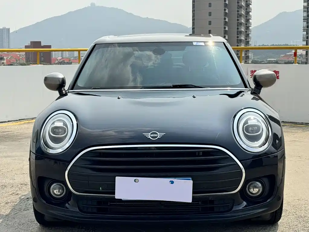 MINI Clubman 2019 — фото 2