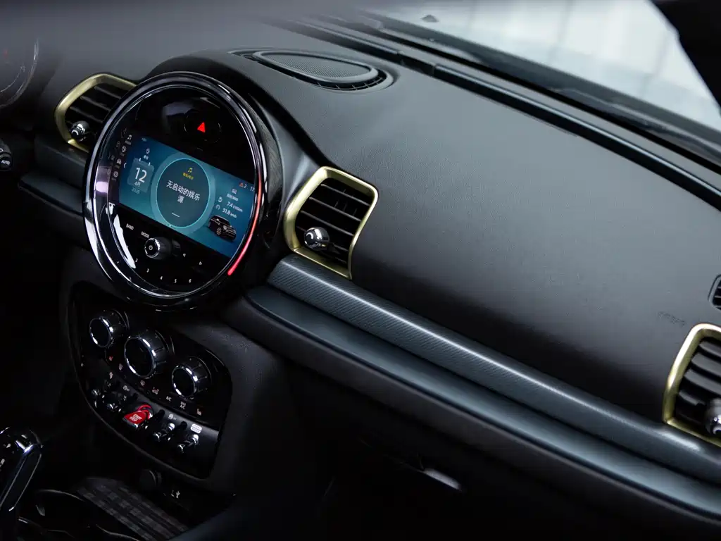 MINI Clubman 2022 — фото 10