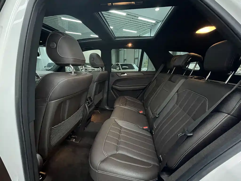 Mercedes-Benz GLE 2018 — фото 28