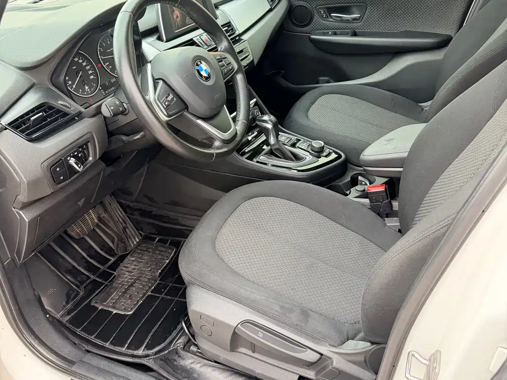 BMW 2 Series Gran Tourer 2015 — фото 6