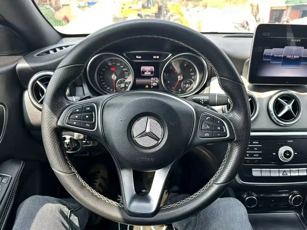 Mercedes-Benz CLA 2018 — фото 11