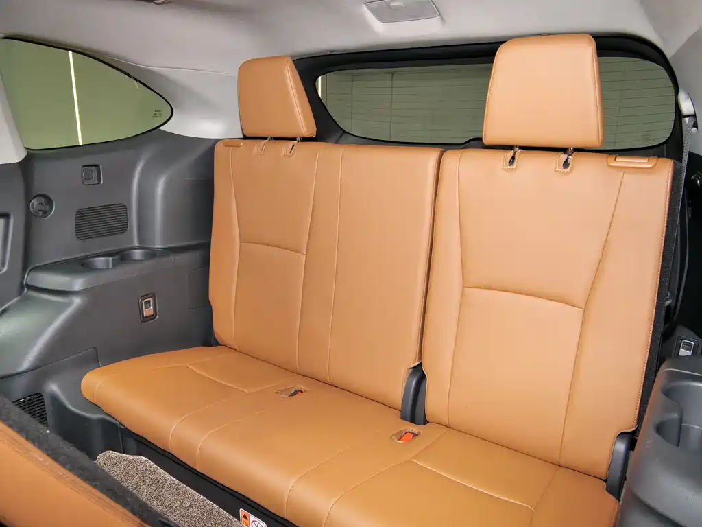 Toyota Highlander 2023 — фото 13