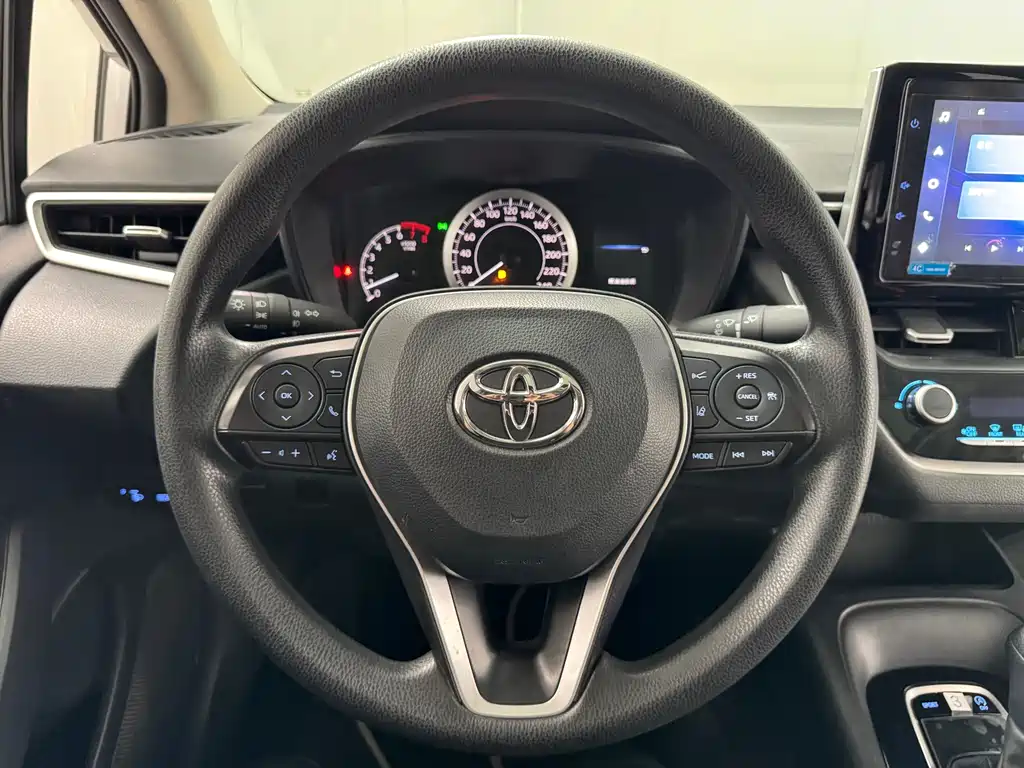 Toyota Corolla 2022 — фото 7