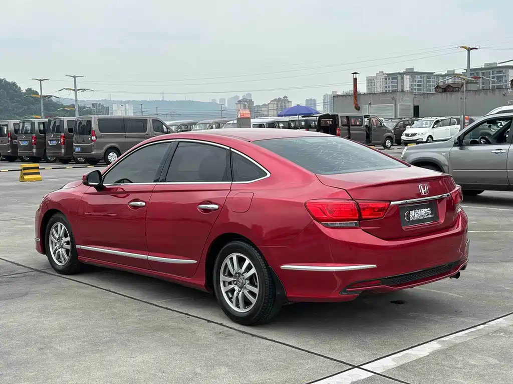 Honda Spirior 2018 — фото 6