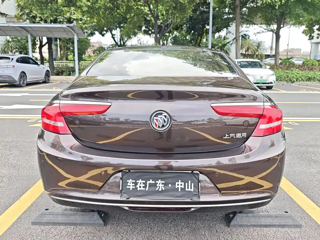 Buick LaCrosse 2018 — фото 23