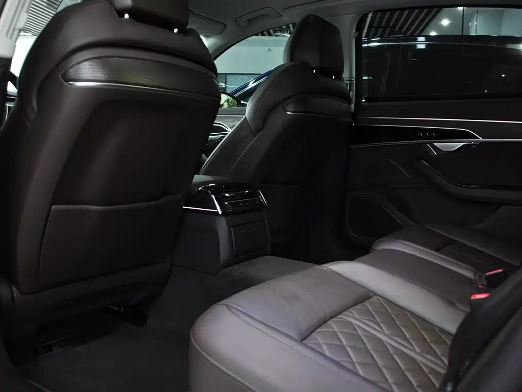 Audi A8 2021