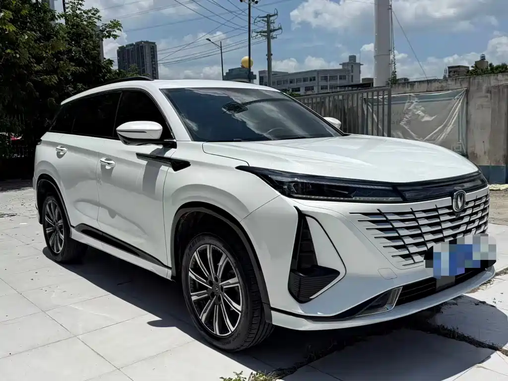 Changan CS75PLUS 2023 — фото 3