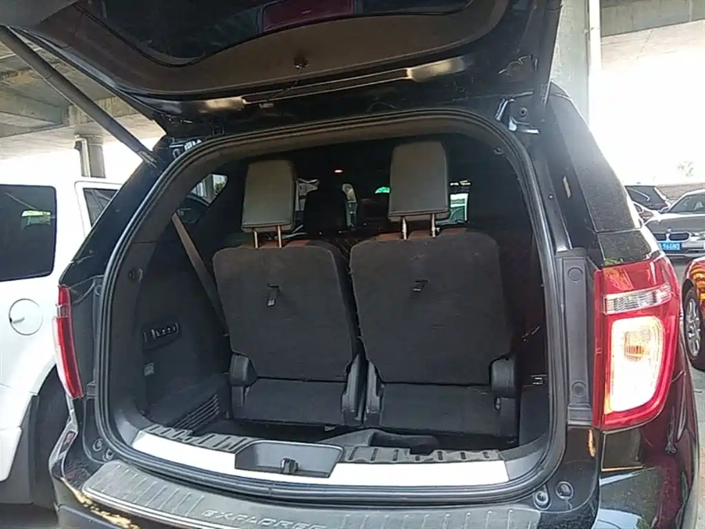 Ford Explorer 2015 — фото 19